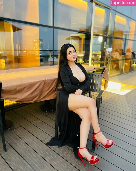 großer schwanz femboy onlyfans erotische akt fotos