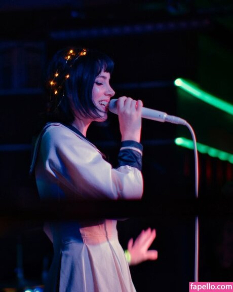 breite onlyfans kunst schöne foto