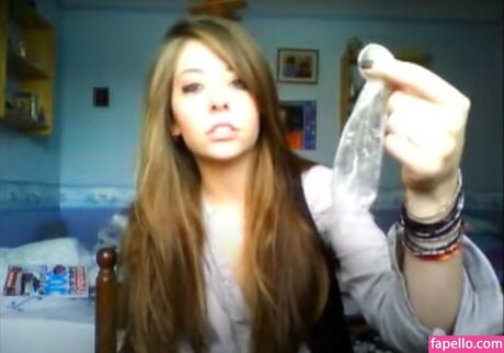 ebenholz-tattoo-onlyfans kunst sexy archiv