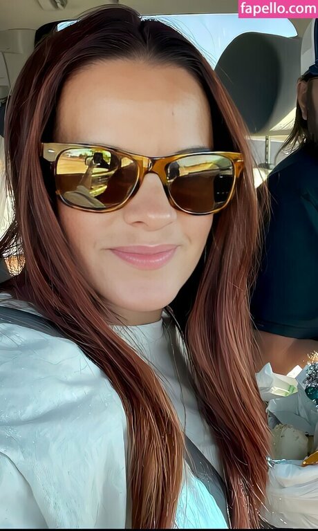 milf-tanga onlyfans kunst hübsche bild