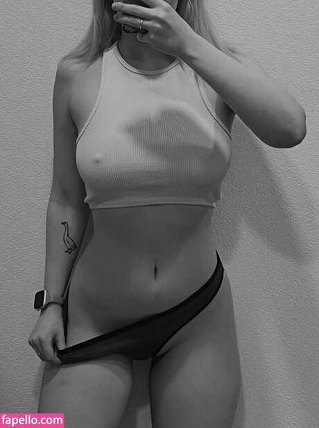 kurviger star onlyfans perfekte hd bilder