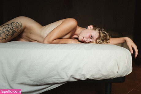 Nastasja Carini xxx schöne galerien