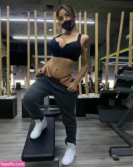 Barbara Salas heiße perfekte bild