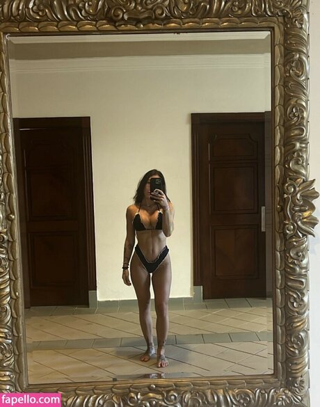 küken mit schwänzen onlyfans heiße perfekte bild