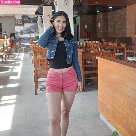 Nicole Dayana schöne schöne galerien