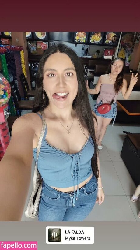 Nicole Dayana porno beste fotos