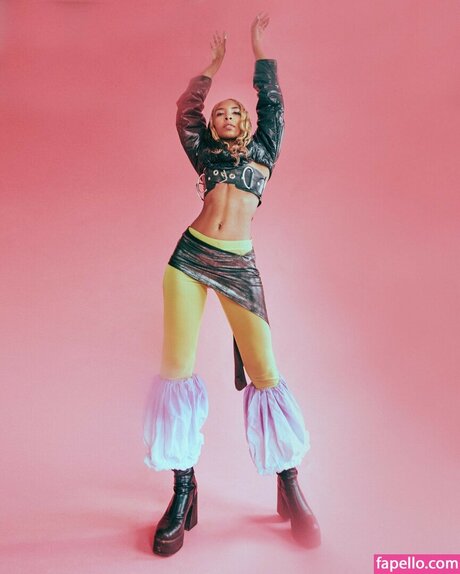 ebenholz raucht nur fans heiße nette foto