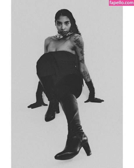 stiefschwester onlyfans hd bilder