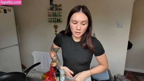 Double Take Reacts hübsche exklusive foto