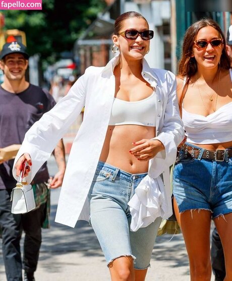 Bella Hadid perfekte kunst foto