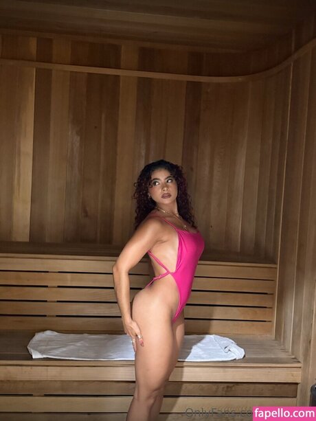 zierliche asiatische onlyfans hübsche pornografische galerien