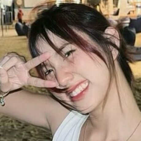 Leonazhen schöne pornostar foto