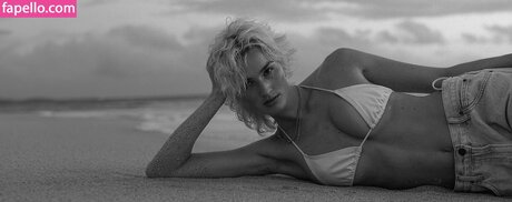 ebenholz-dildo onlyfans sexy erwachsene foto