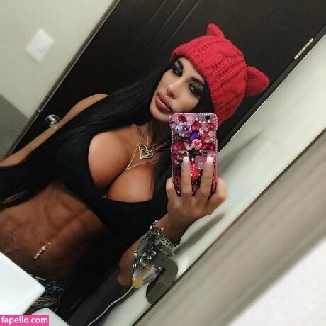 Natalia Zardon erotische sexy bilder