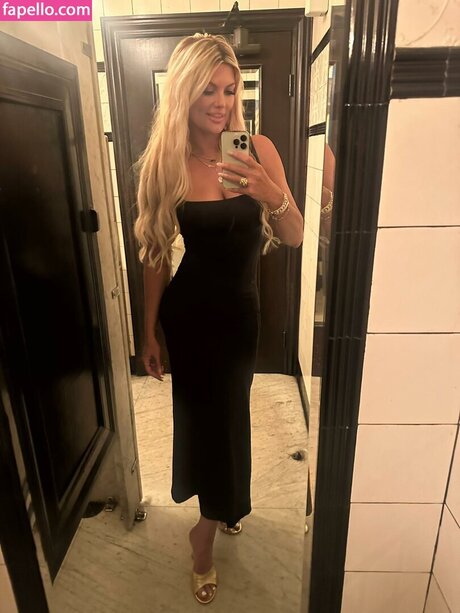 riesenschwanz shemale onlyfans schöne hübsche galerie