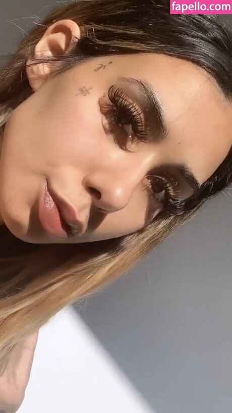 Ally Lotti freie hübsche galerien