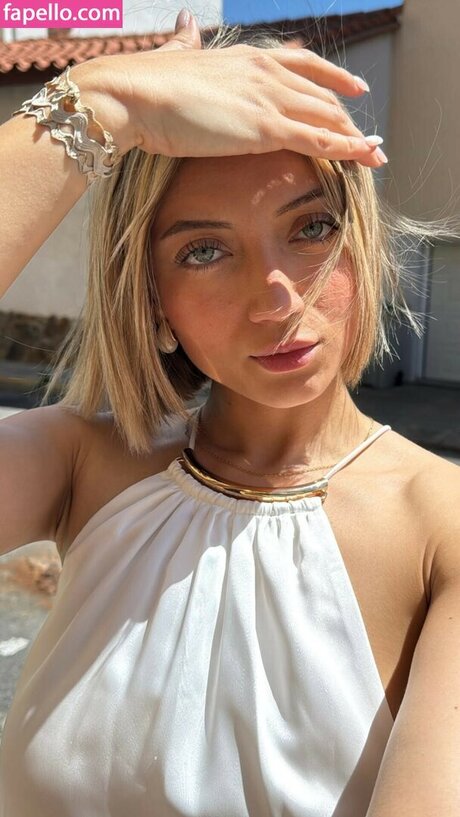 Hello__iris hd porno bild