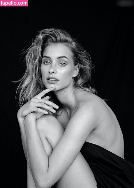 kleiner schwanz shemale onlyfans perfekte bilder