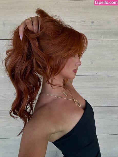 Julia Hatch porno freie bild