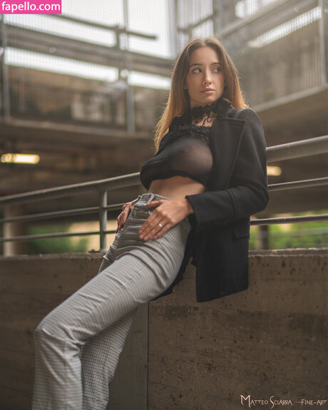 austausch von onlyfans kunst hübsche bild