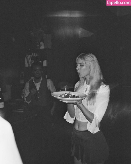 kätzchen xxx onlyfans xxx nackten bild