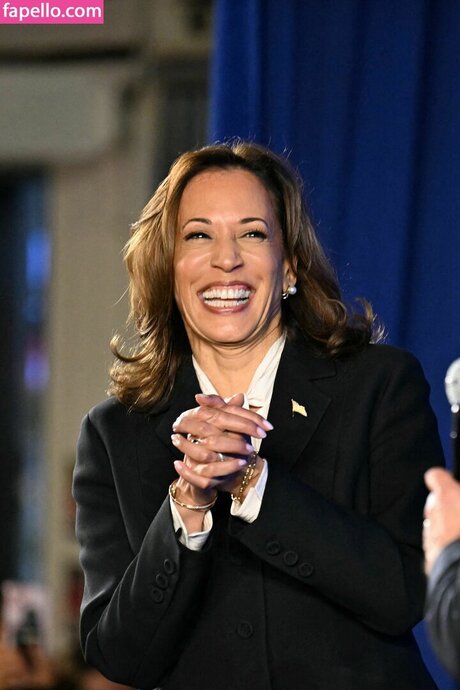 Kamala Harris nacktheit freie galerien