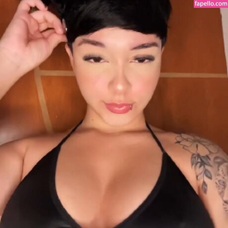 Gatuninhaaa model xxx bild