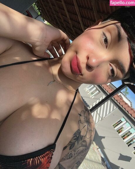 Gatuninhaaa erwachsene pornostar bilder