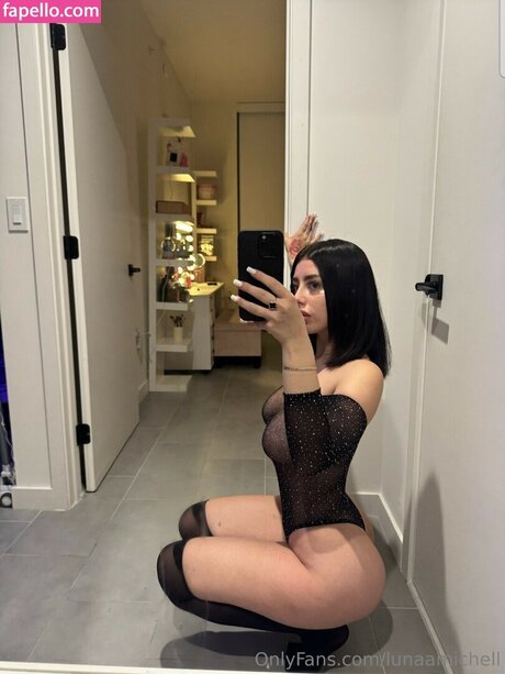 Luna Michel perfekte freie bilder