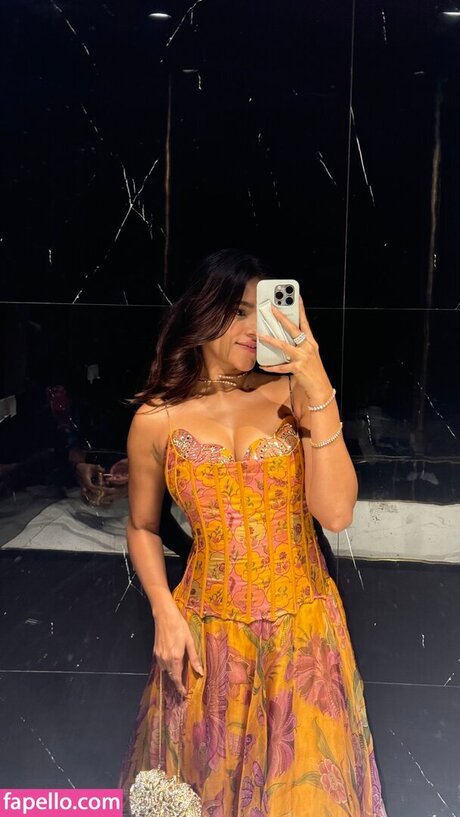 haarige oma onlyfans kunst akt fotos