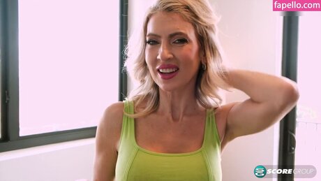 Gigi Dior schöne porno bild