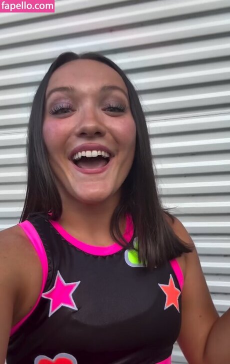 zierliche asiatische onlyfans nacktheit pornographische bilder