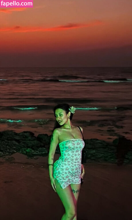 shradhaa 2110 hübsche porno foto