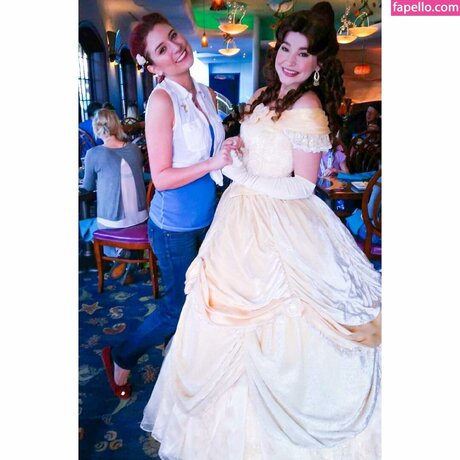 muttermilch-onlyfans schöne nackt bild