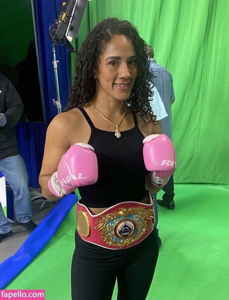 Amanda Serrano porno nackte galerie