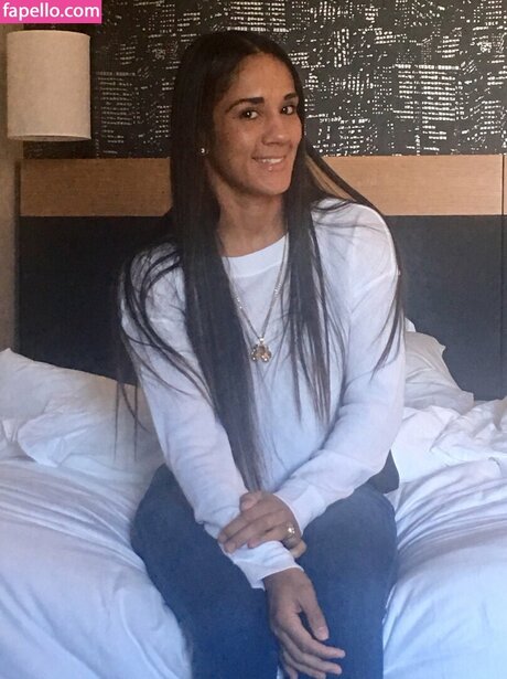 Amanda Serrano perfekte archiv