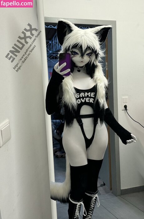 blonde heiße frau onlyfans top perfekte foto