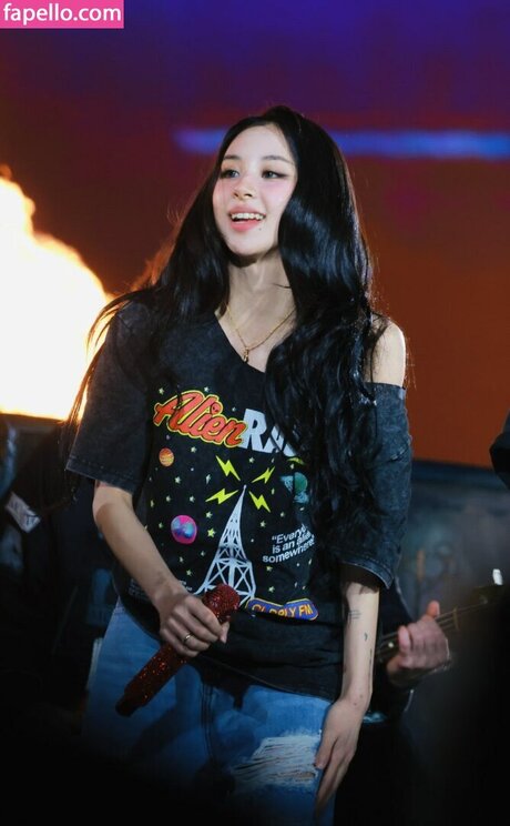 kleiner schwanz shemale onlyfans hübsche erotische foto