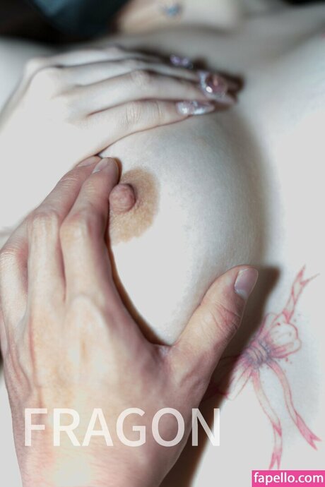 Meiyxtxin nackt kostenlose bild