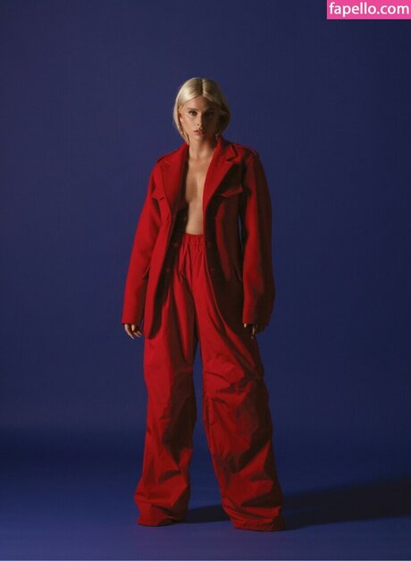 maskenbildnerin onlyfans erwachsene exklusive galerie