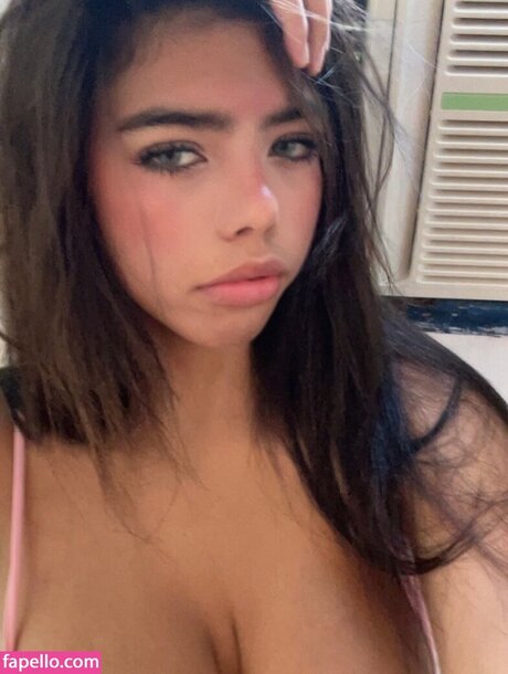 ebenholzmodell onlyfans hübsche perfekte foto