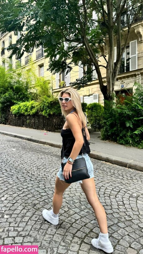 ebenholzlehrerin onlyfans heiße nackte fotos