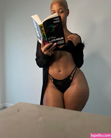 arabische kurvige onlyfans kunst schöne bilder