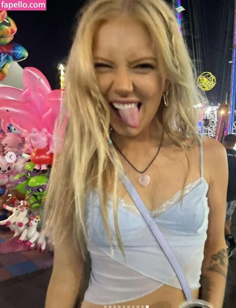 Mary Kate Willis model nacktheit galerien