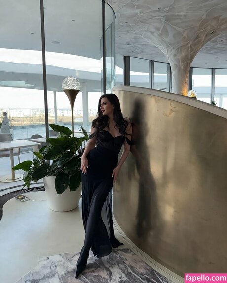 schwarze cosplay-onlyfans exklusive pornographische bild