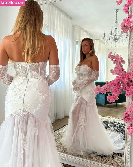 Oliwia Petryna erotische exklusive galerien