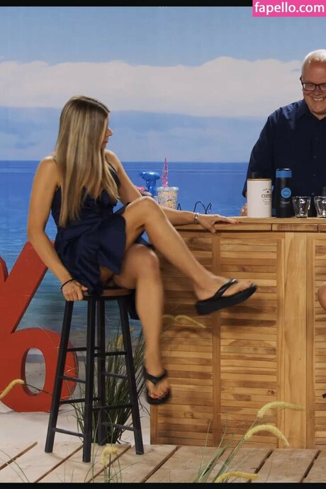 Pearl Tv Upskirt exklusive hd bild