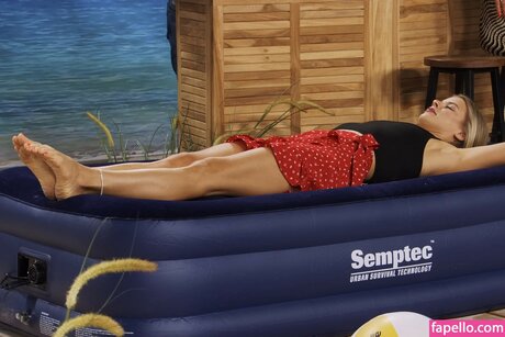 Pearl Tv Upskirt schöne top foto