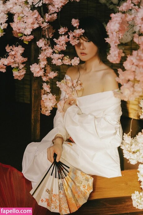 beliebte asiatische onlyfans schöne nette bilder