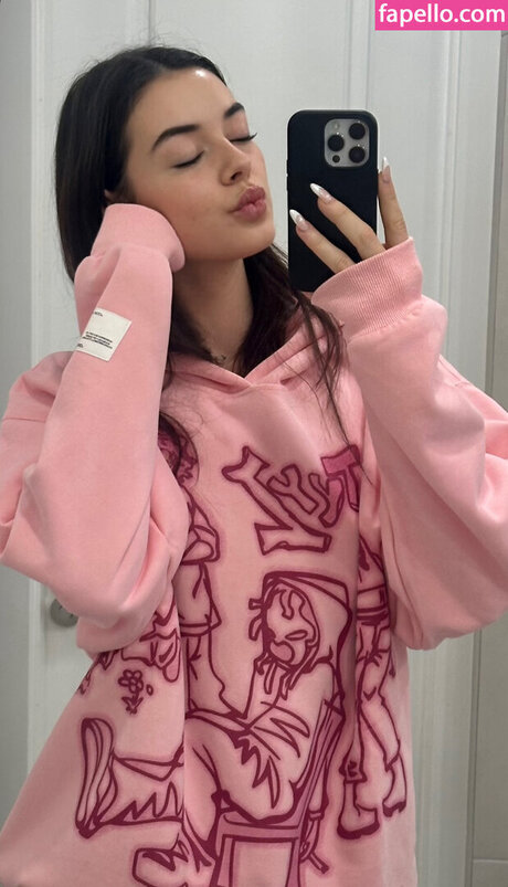 Chanel Soerholt schöne nackte galerien